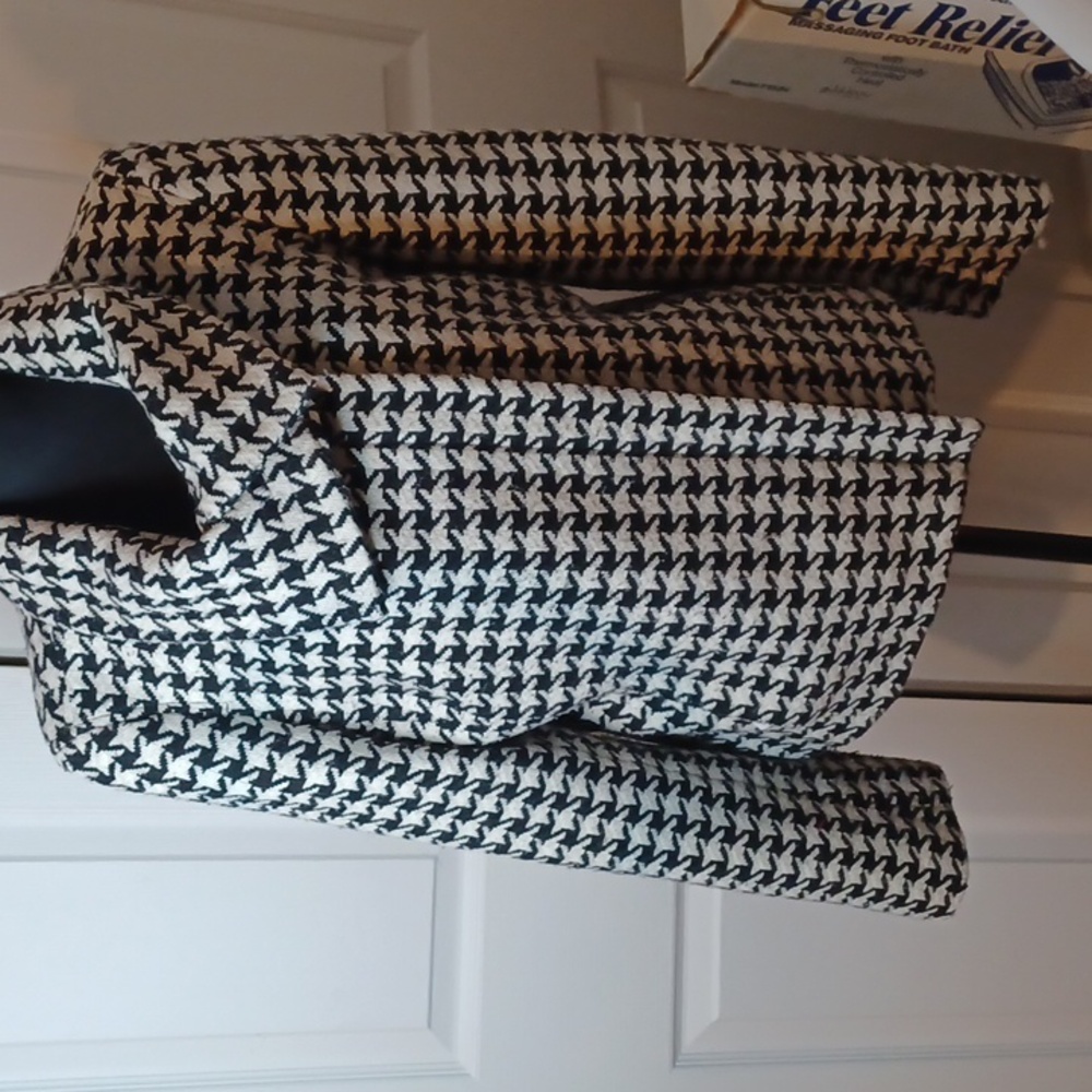 J3-👌- Talbot Houndstooth Jacket - sz 12